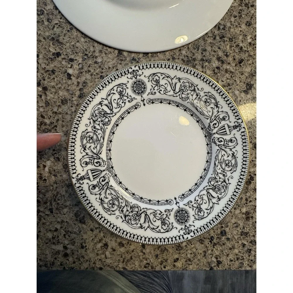 Royal Worcester 1966 Padua Plates Set of 4 Black White Bone China England 6